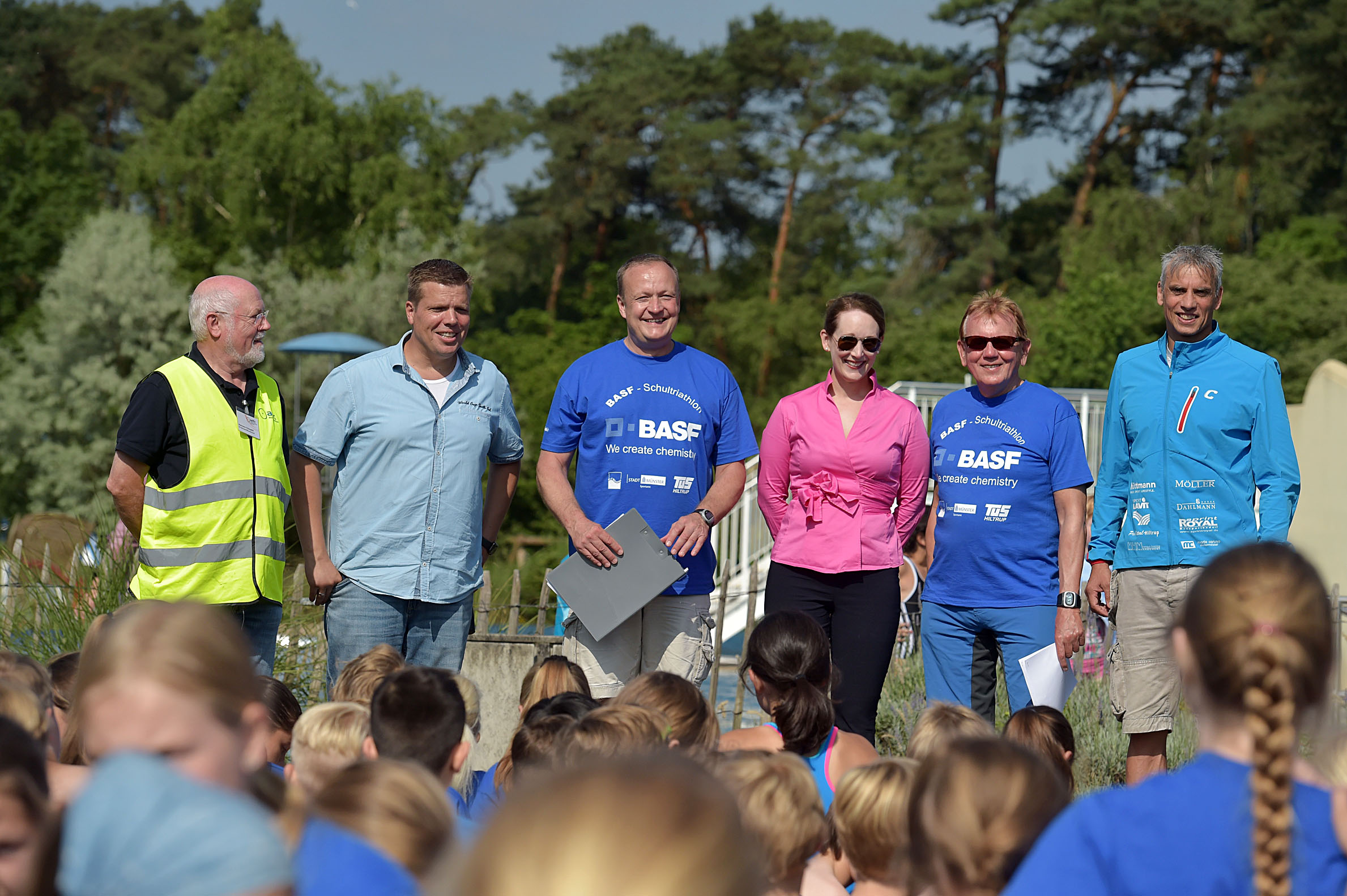21 07 15 Triathlon Helden beim BASF Schultriathlon